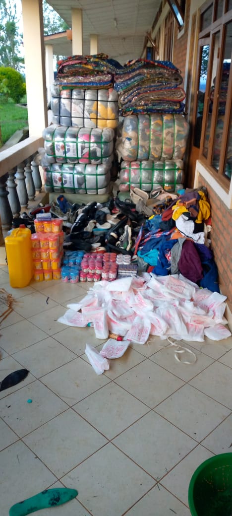 NYAMASHEKE: Police marine seize 12 bales of smuggled clothes